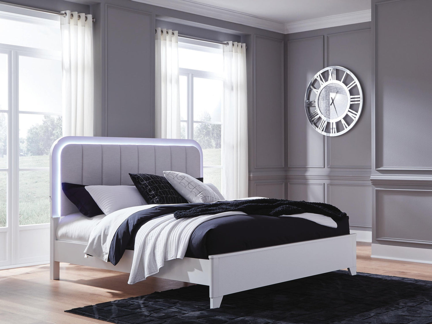 Bedroom > Beds