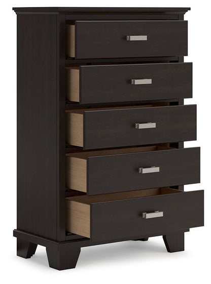 Covetown Queen Panel Bed, Dresser, Mirror, Chest and Nightstand