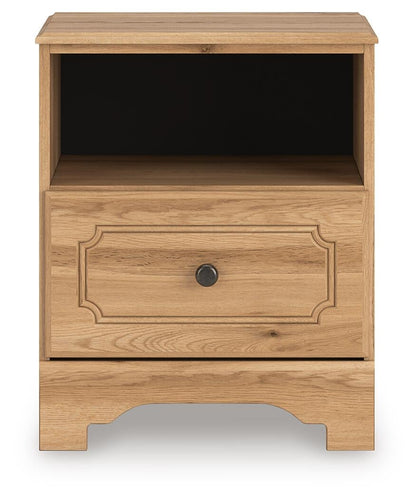 Galletyn Twin Panel Bed with Mirrored Dresser and Nightstand