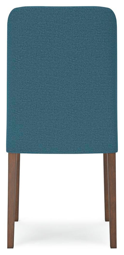 Lyncott Dining Table and 4 Chairs