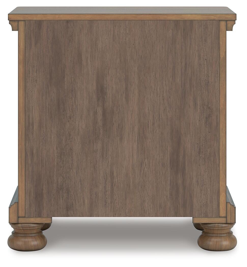 Vandenmore Queen Panel Bed with Mirrored Dresser and Nightstand