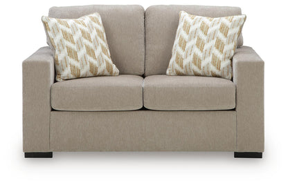 Bridgepoint Loveseat